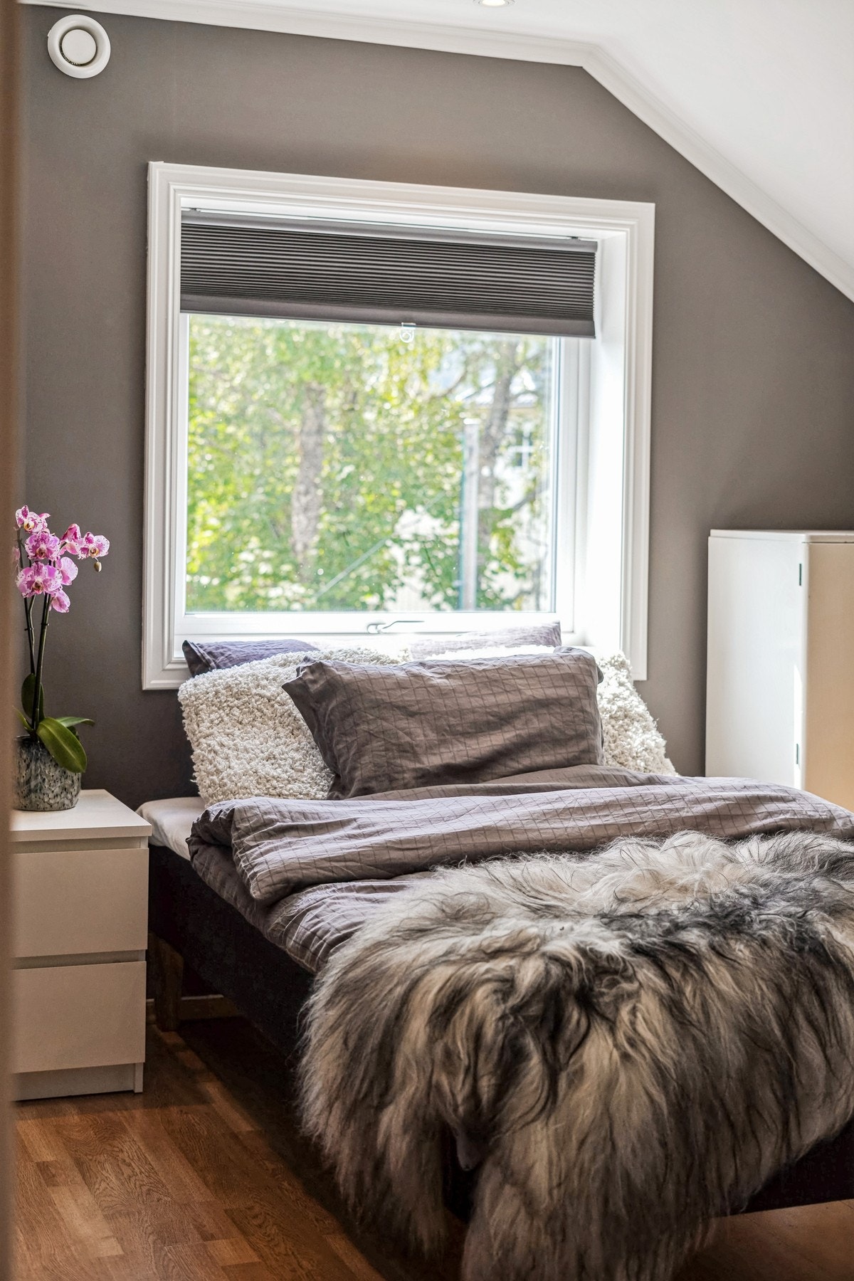 Solskjerming medfølger i handelen. Galleribilde