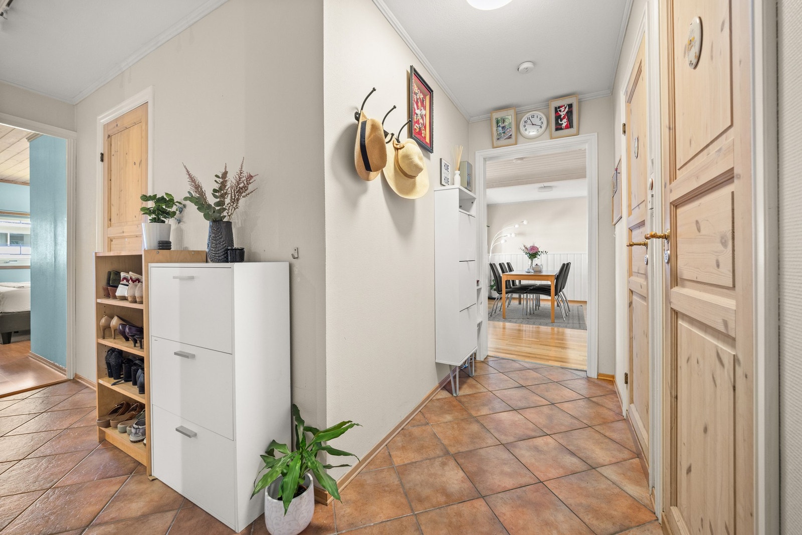 Meget romslig gang Galleribilde