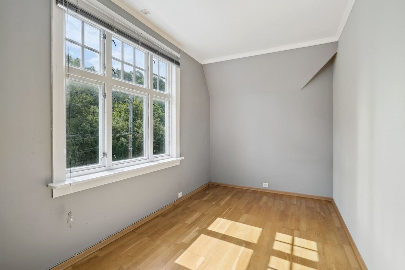 De andre soverommene har plass til ønsket sengestørrelse med tilhørende møblement - Galleribilde