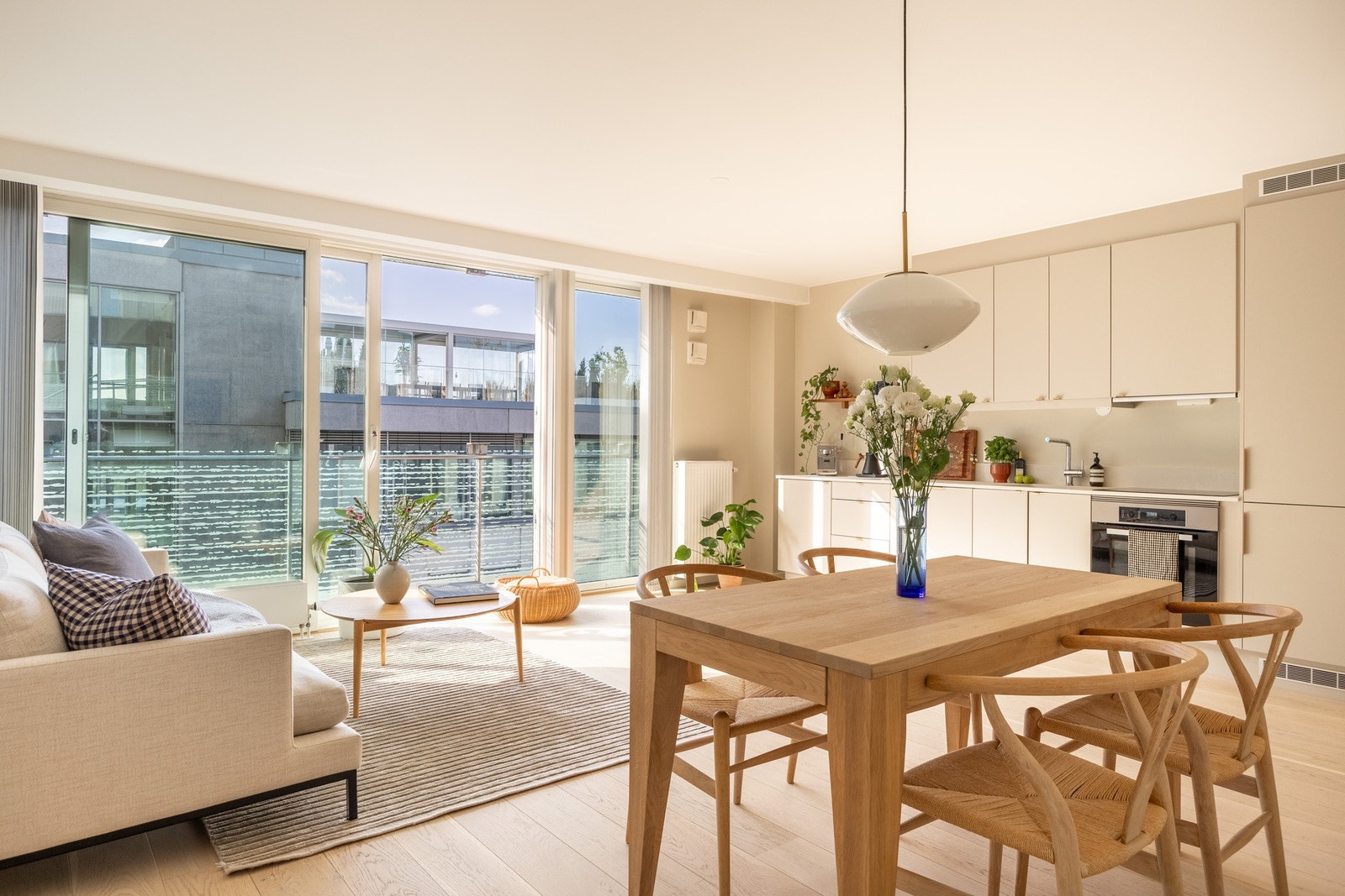 Tjuvholmen allé 4 presenteres av EIE Eiendomsmegling ved Tobias Røang. Galleribilde