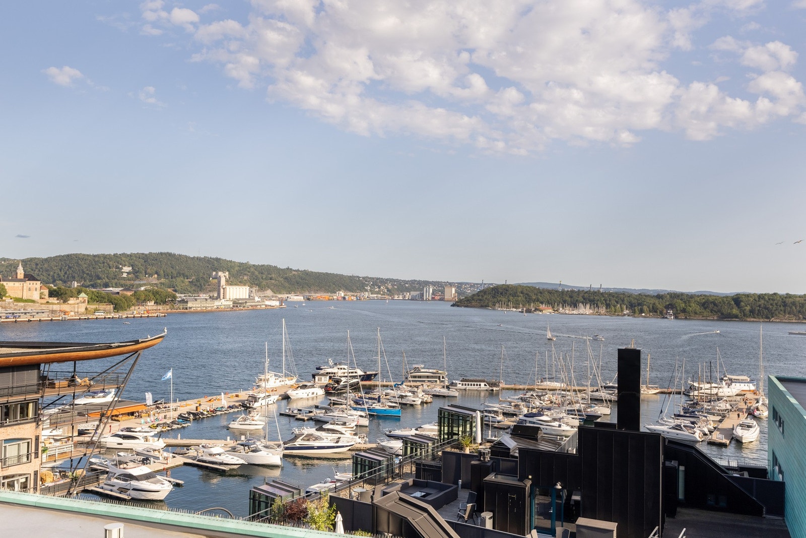 Panoramautsikt over fjorden! Galleribilde