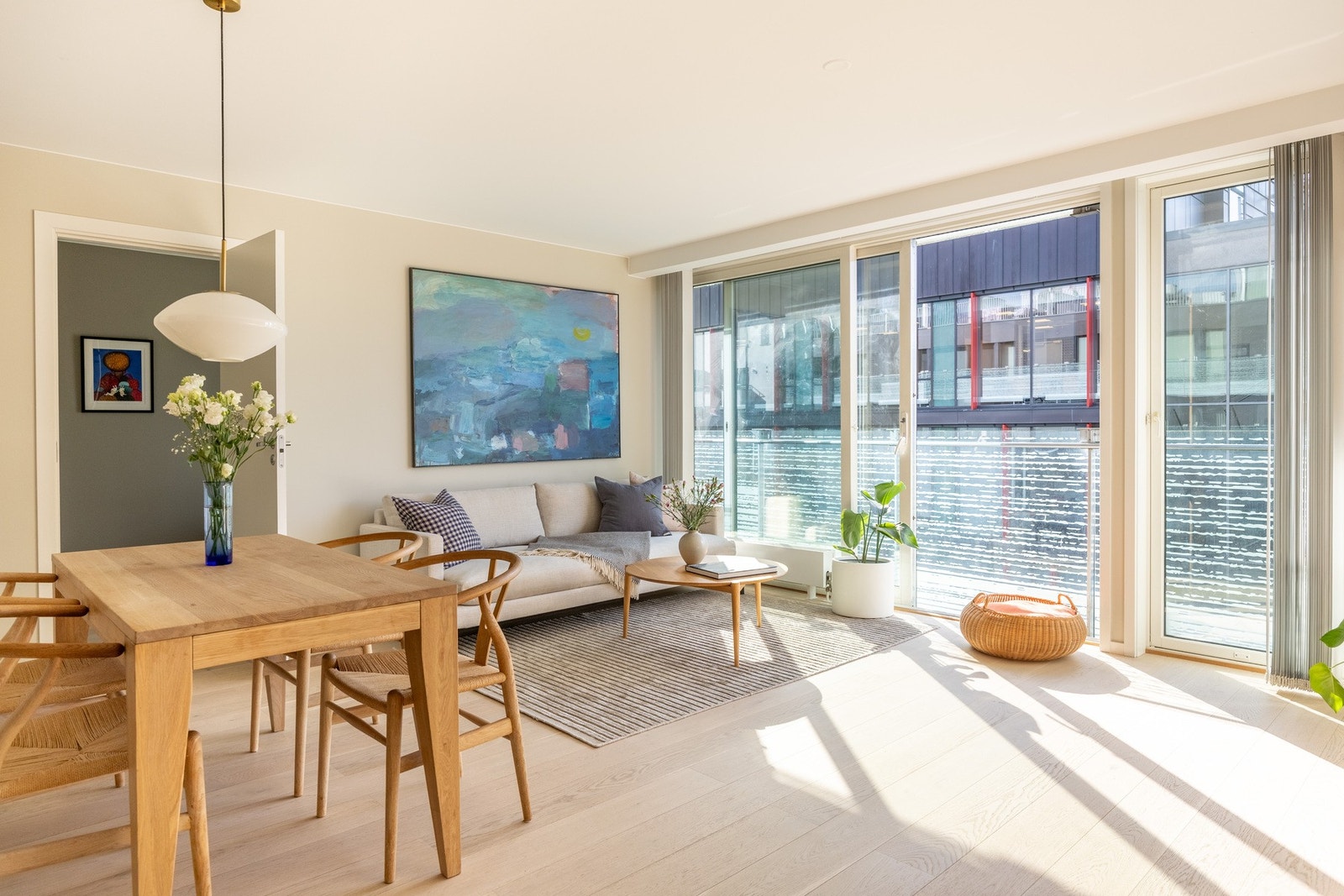 Leiligheten er lys og delikat med gode kvaliteter. Galleribilde