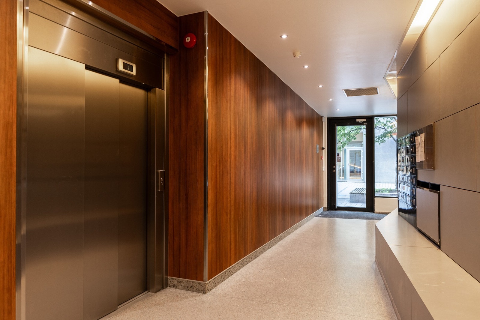 Det er heis i bygget. Galleribilde