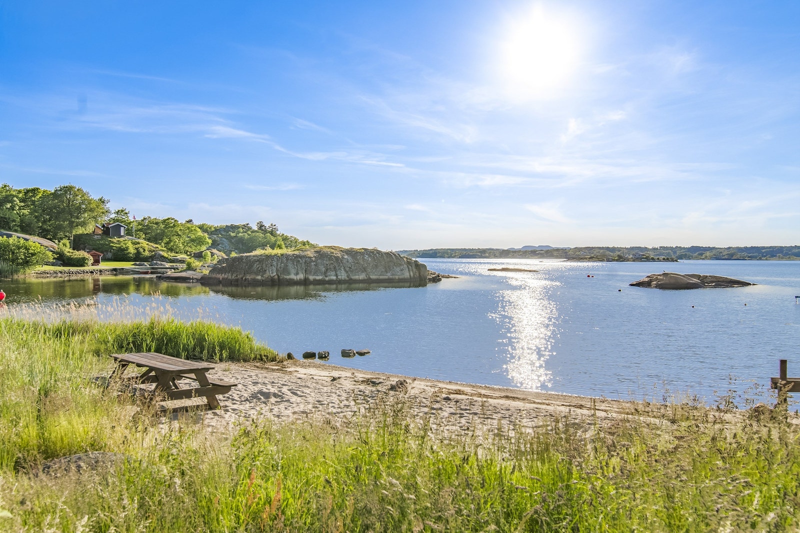 På Fristadkilen/Fristadodden finnes det to nydelige sandstrender for de minste. Galleribilde