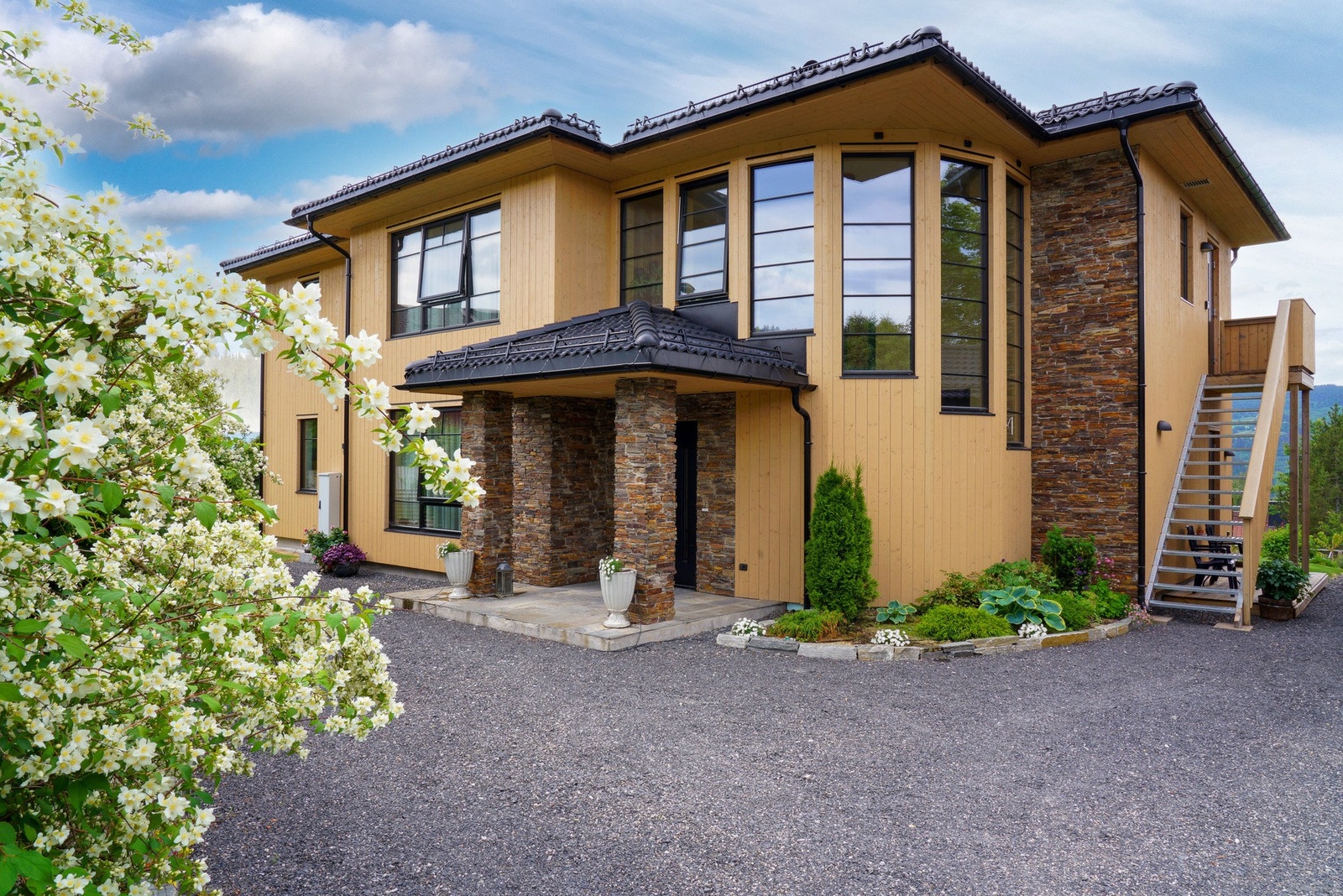 Koselig inngangsparti. Galleribilde