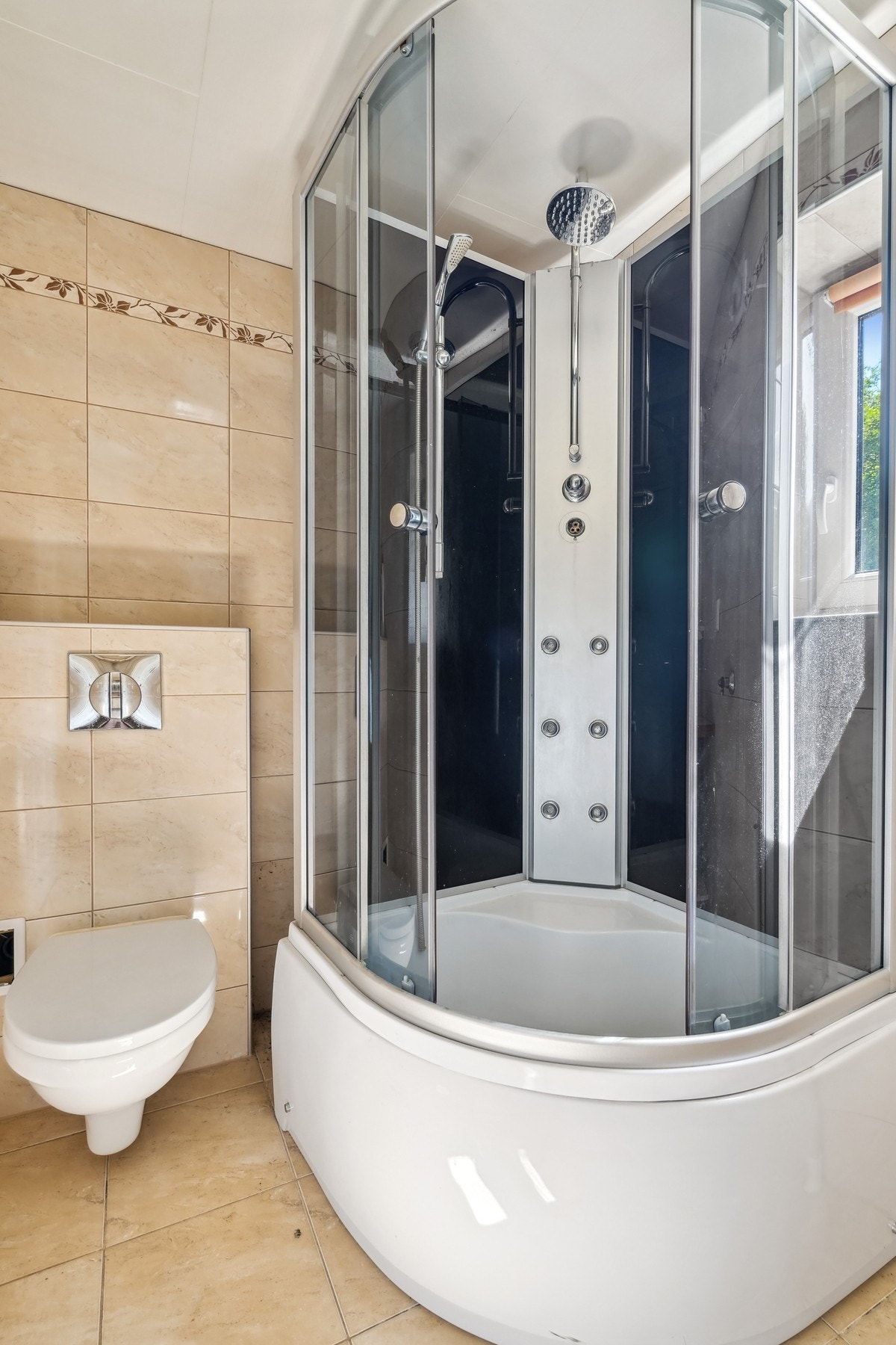 Badet i kjelleretasjen står for renovering. Galleribilde