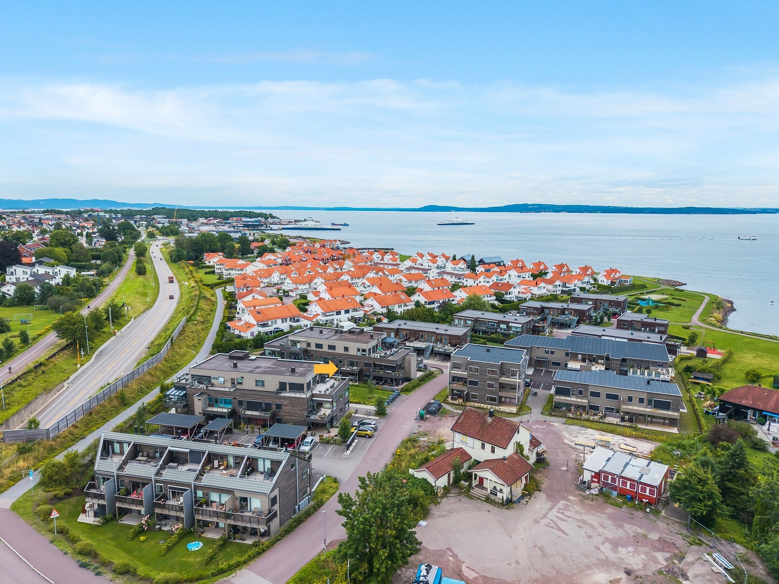 Velkommen til en moderne og nesten "ny" andelsleilighet på Steinsnes Galleribilde