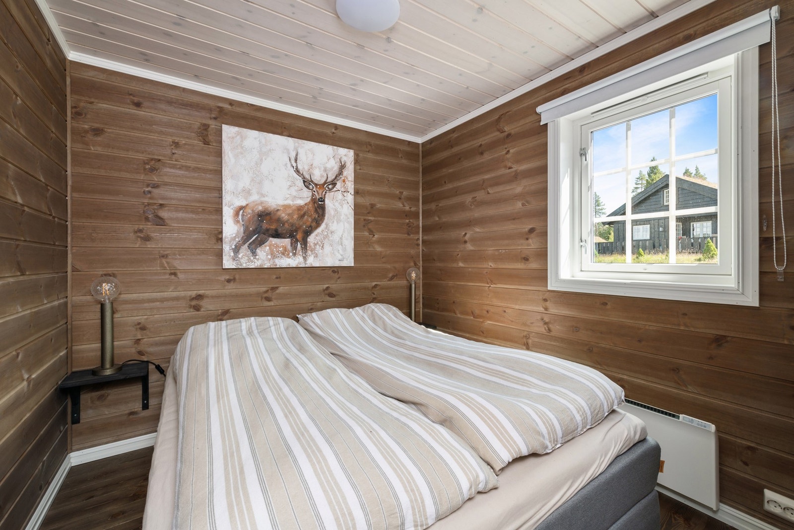 Hytta har to soverom. Soverom 1. Galleribilde