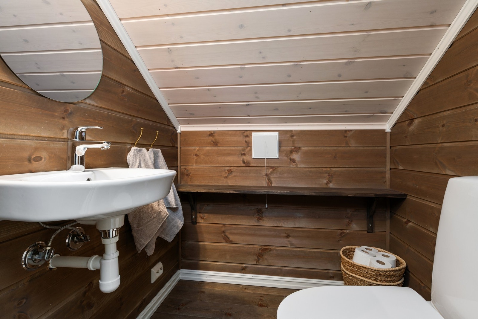 Toalettrom. Galleribilde