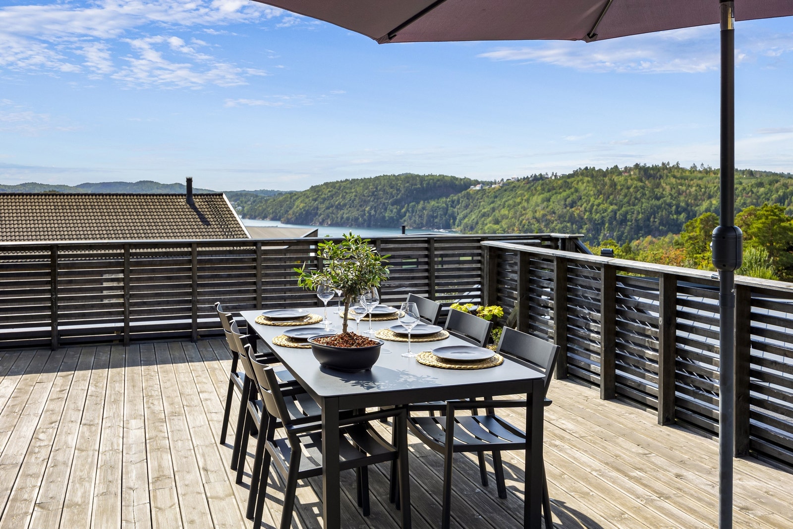 Takterrasse. Galleribilde