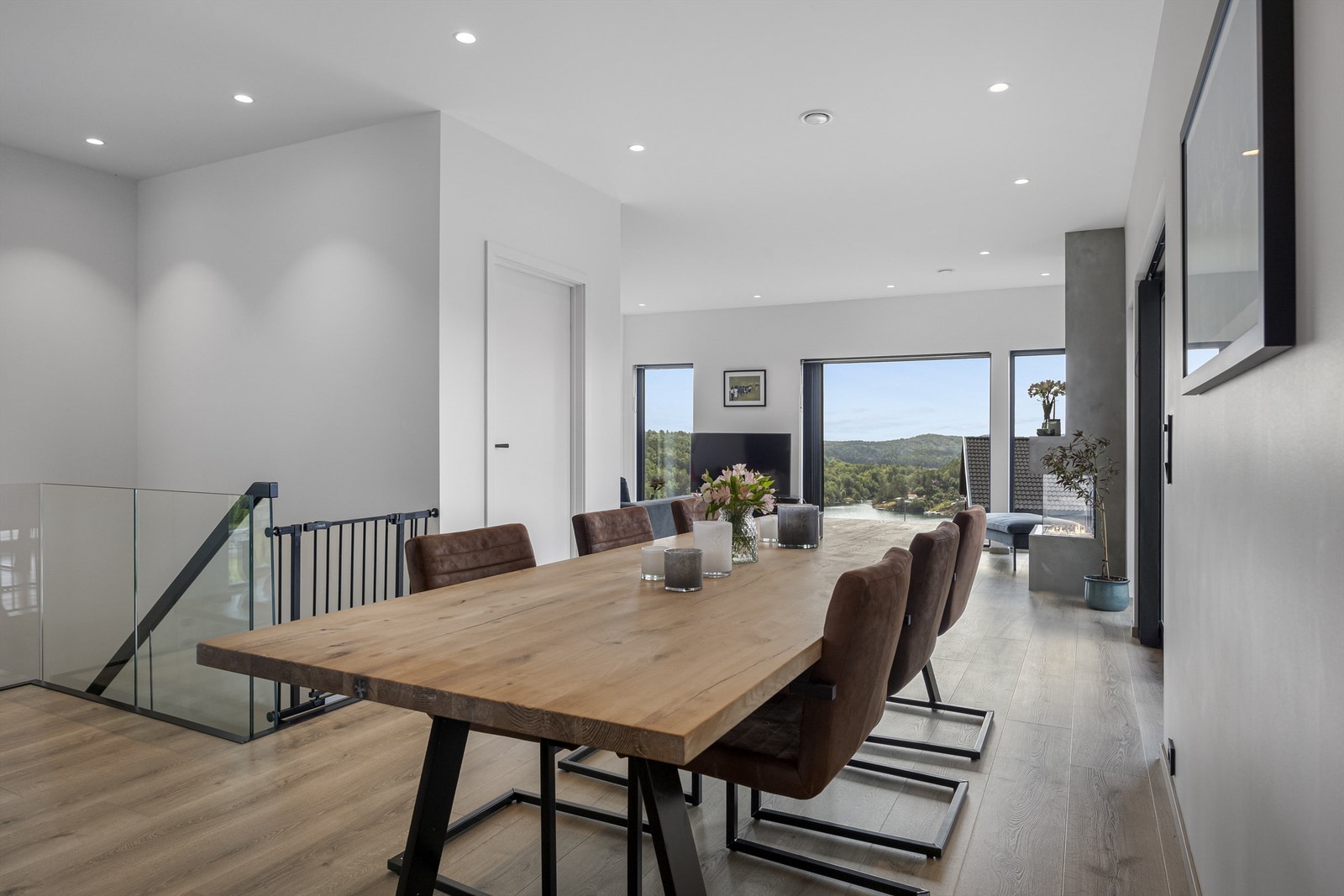 Spisestue. Galleribilde