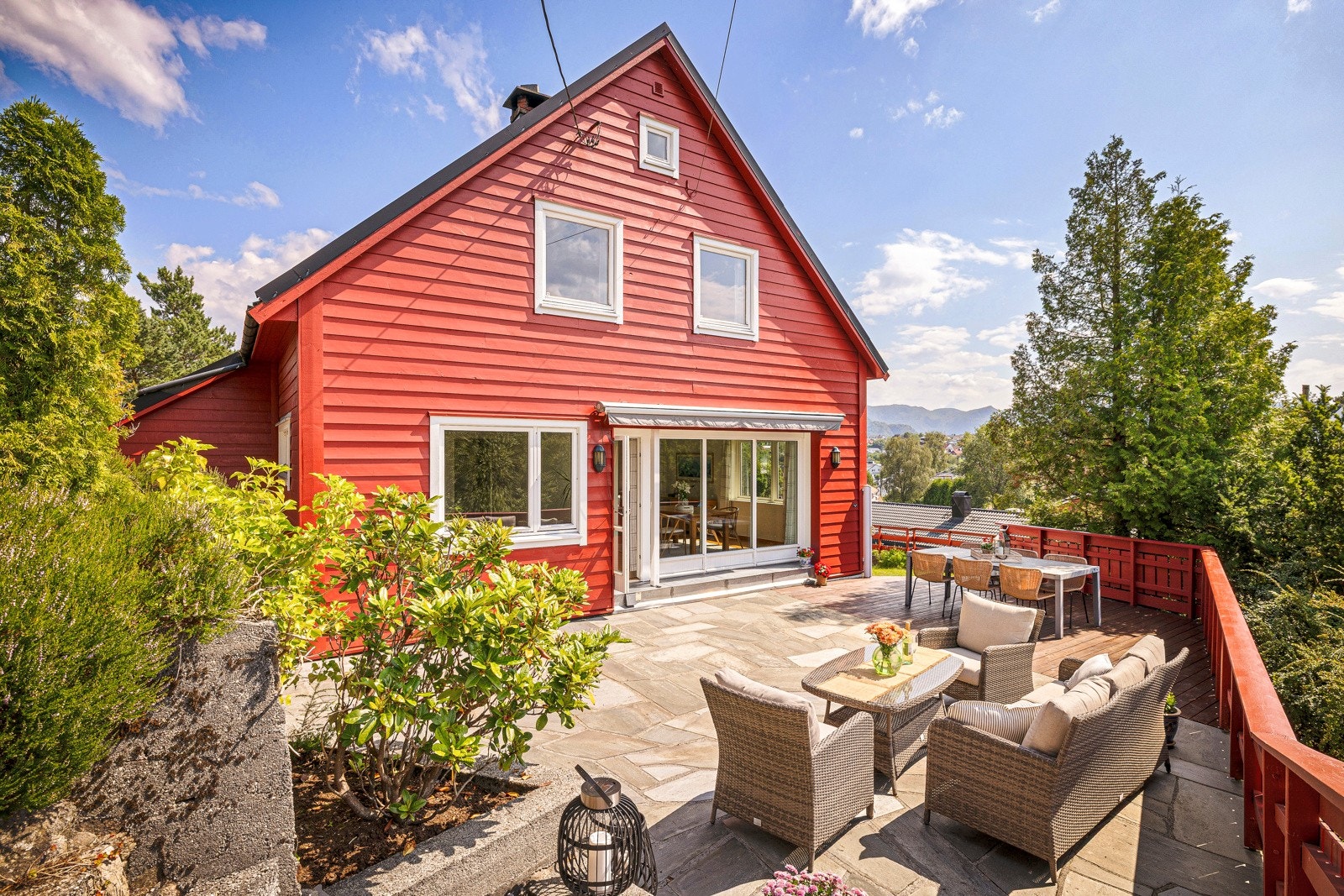 - Fin steinlagt platting - Galleribilde