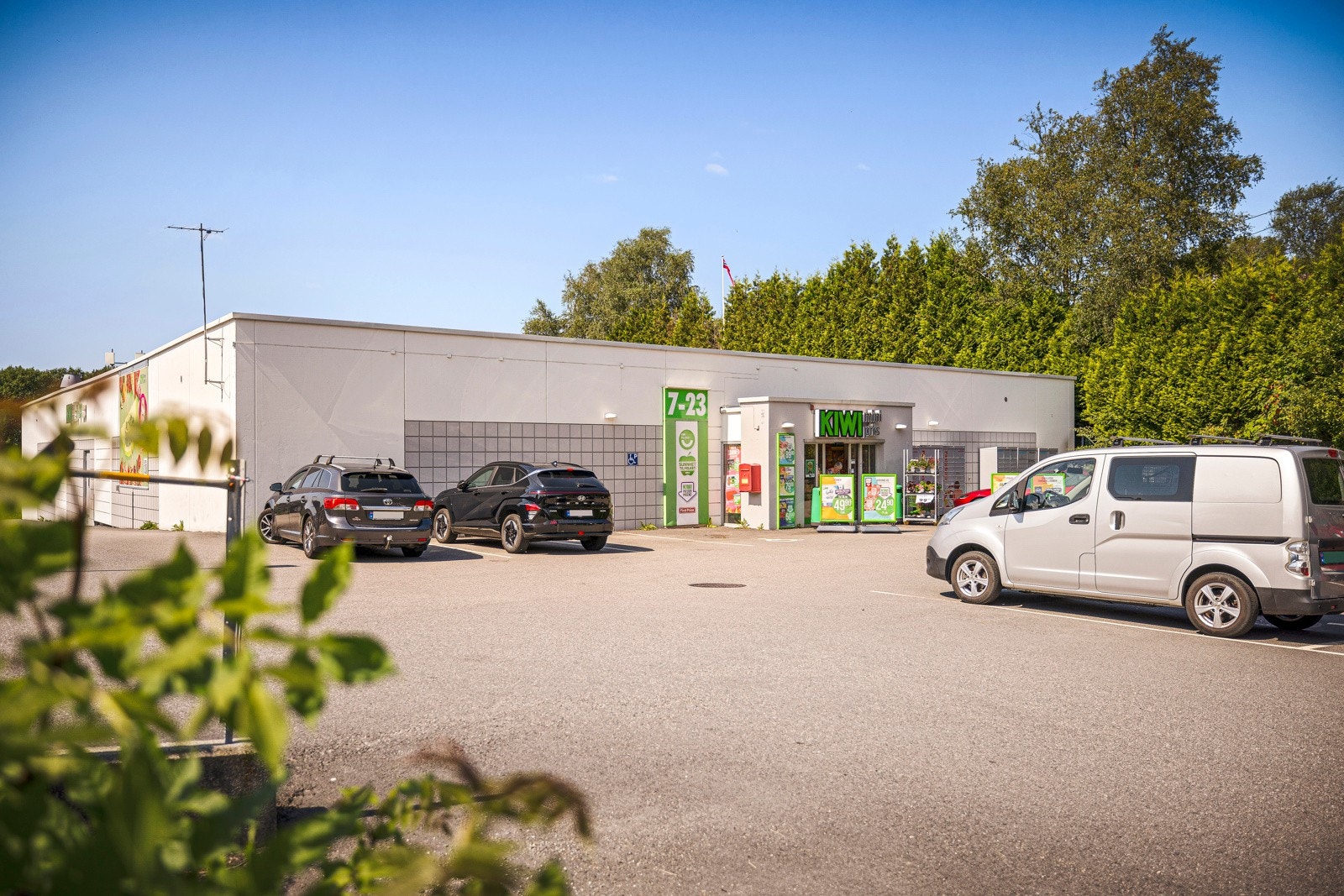 - Ukeshandelen tas enkelt på Kiwi Tertnes kun minuttet unna med bil - Galleribilde