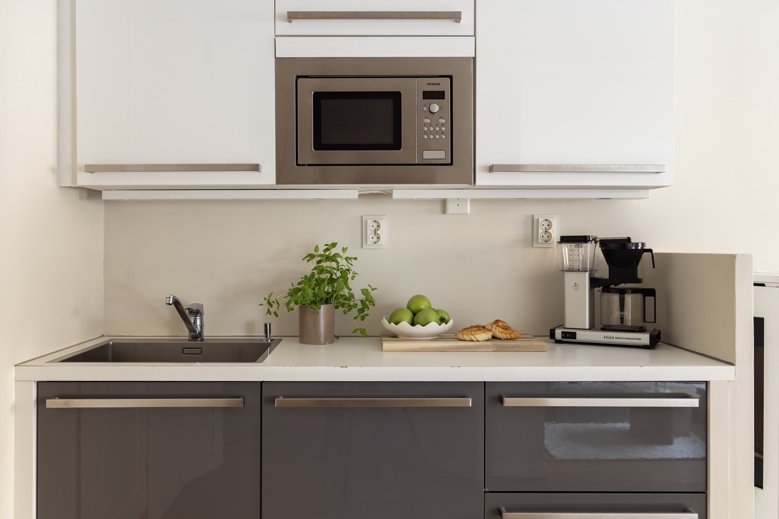 Det er montert automatisk vannstopper og komfyrvakt Galleribilde