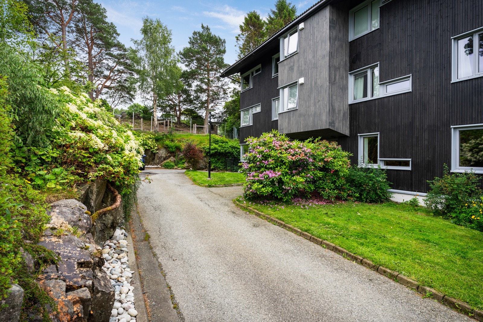 - Rolig og barnevennlig område uten biltrafikk - Galleribilde