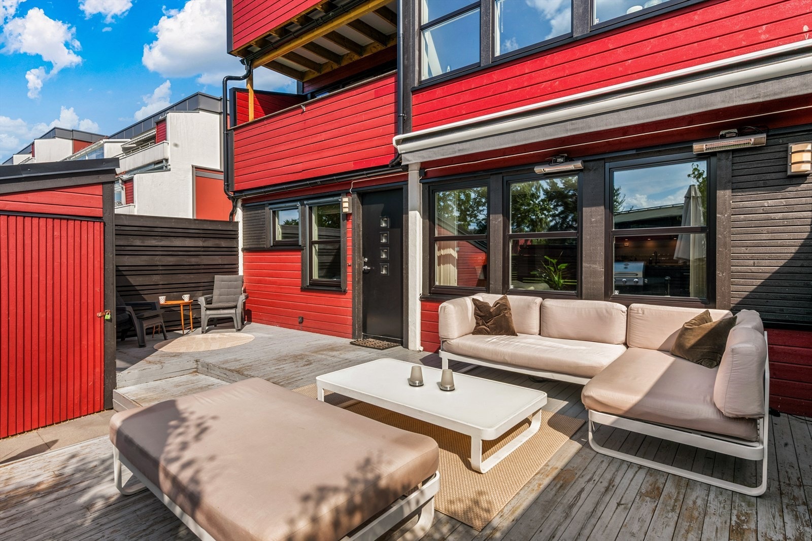 Flere soner også på terrassen for innredning - 32 kvm ekskludert bod Galleribilde