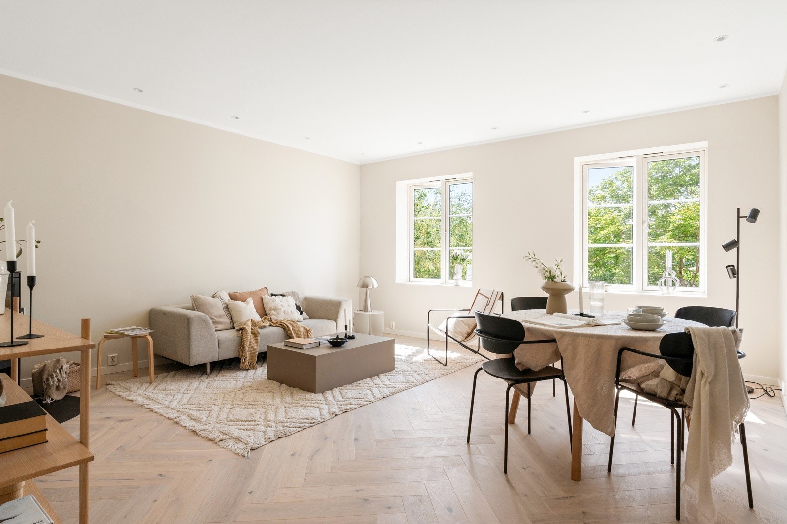 Boligen er pusset opp i sin helhet i 2025 og fremstår som meget attraktiv Galleribilde