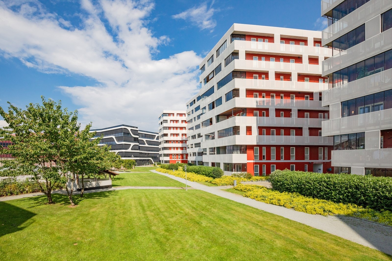 Grønne omgivelser i direkte nærhet Galleribilde