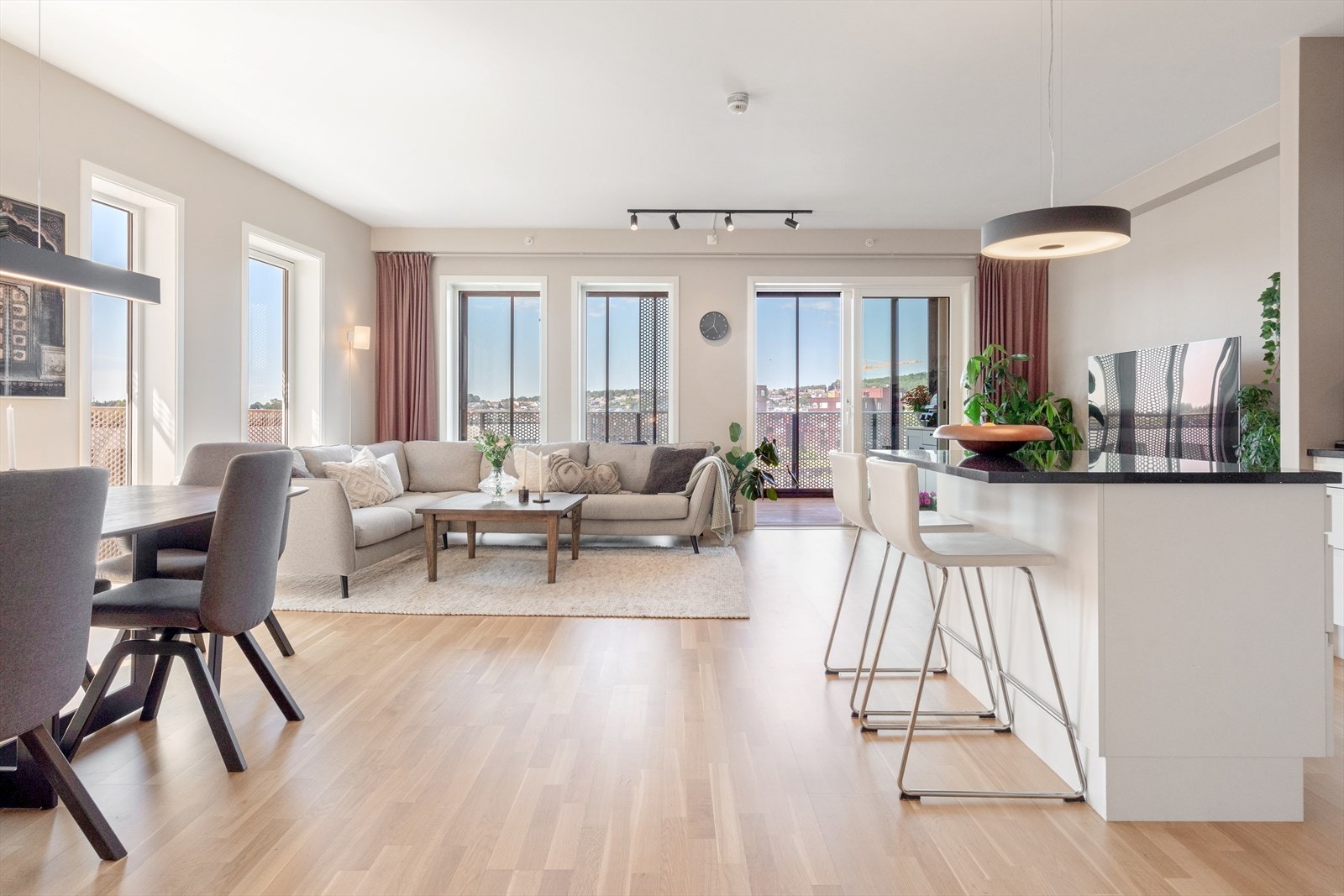 God standard med gjennomtenkt planløsning og romslige rom Galleribilde