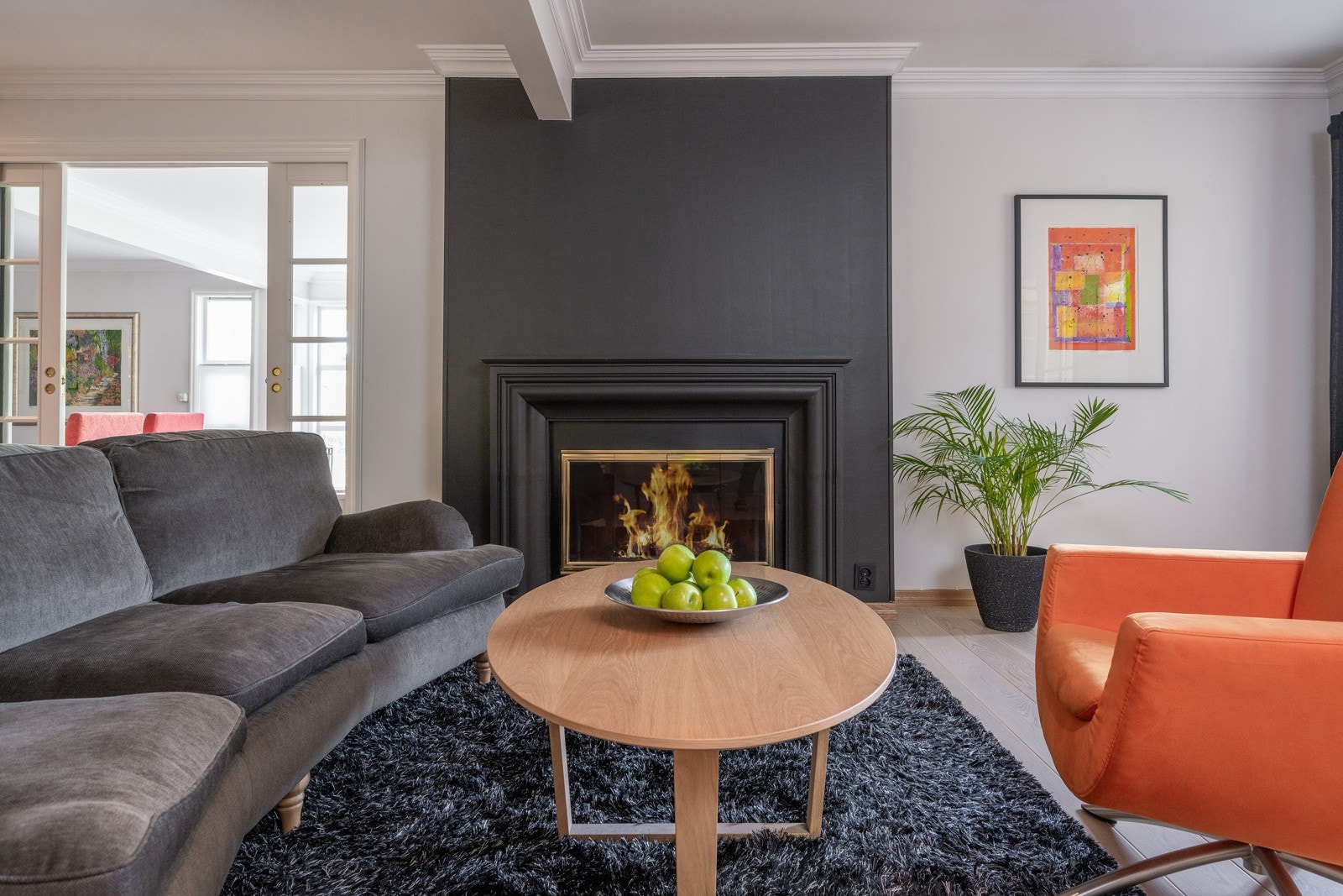 Moderne og elegant peisstue Galleribilde