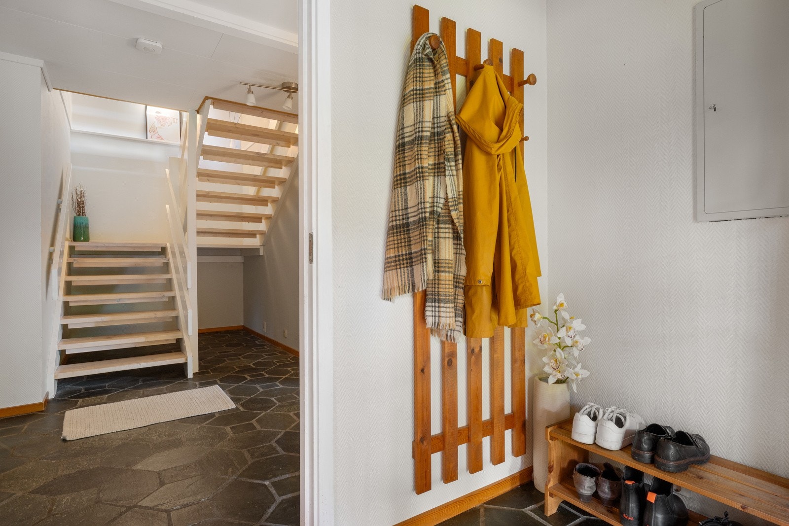 Det er en stor entre i underetasjen. Galleribilde