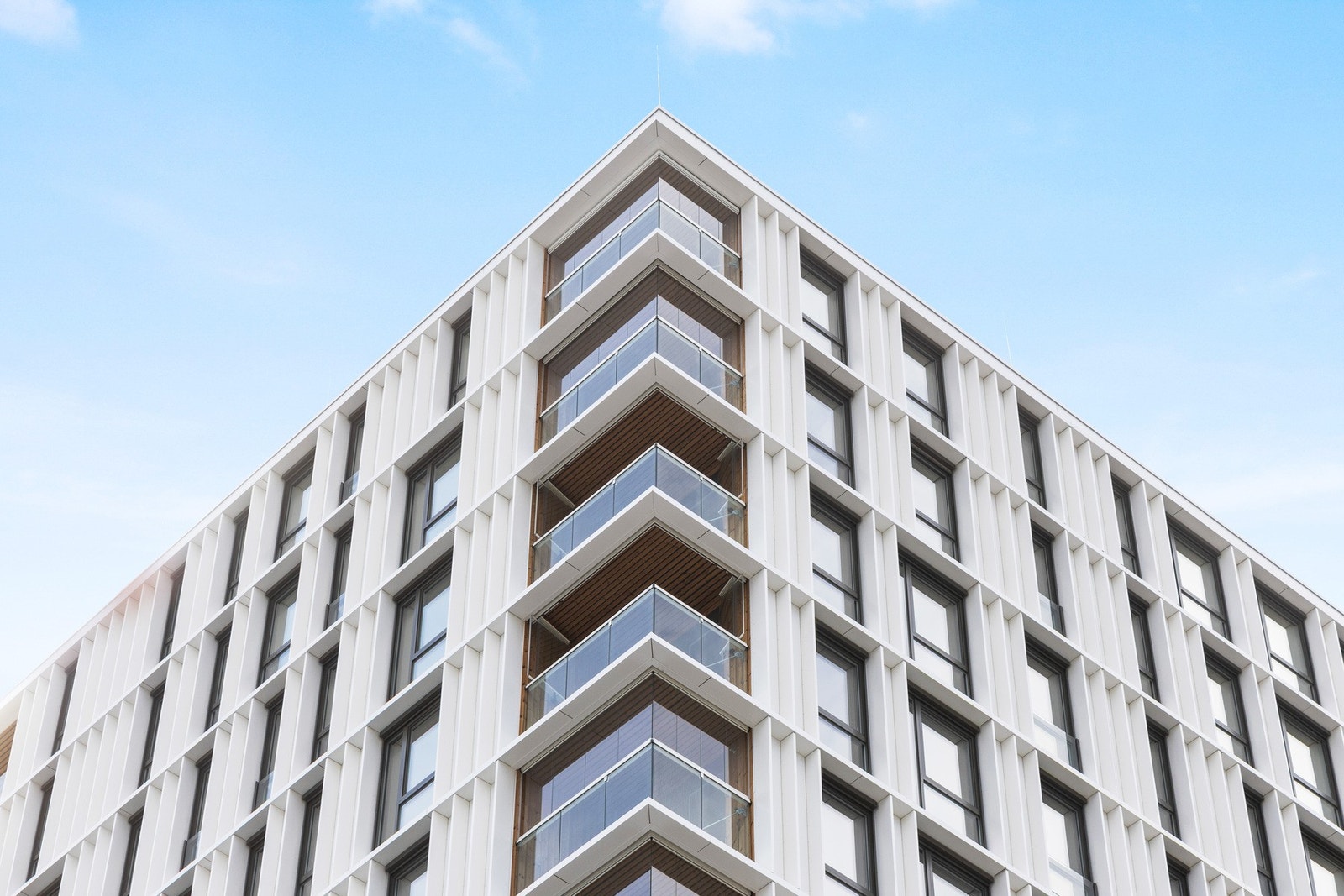 Leiligheten er i 12.etasje og er en hjørneleilighet Galleribilde