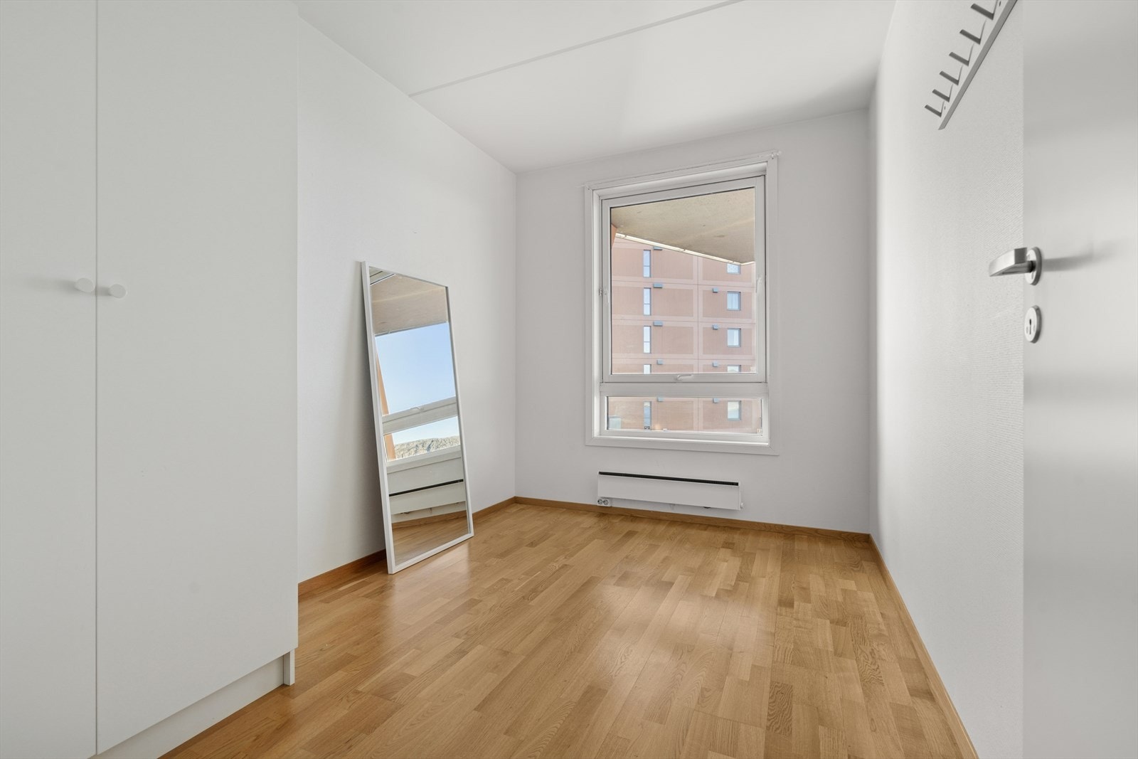 Soverom I - Det andre soverommet er perfekt som barnerom, gjesterom eller hjemmekontor Galleribilde