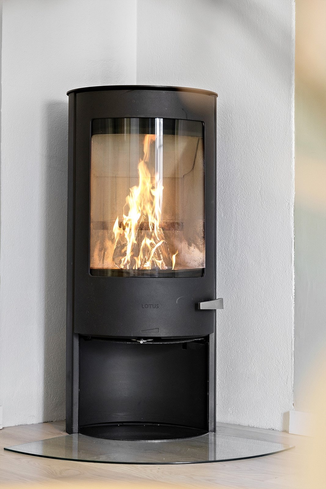 Vedovnen sørger for energibesparende oppvarming Galleribilde