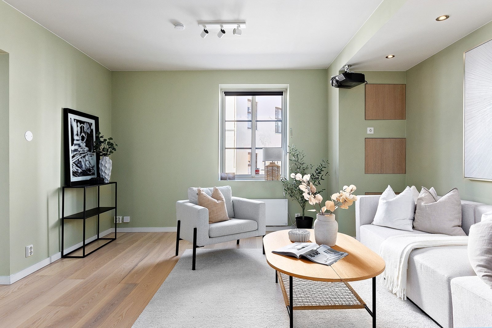 Leiligheten har en gjennomgående planløsning og godt lysinnslipp Galleribilde