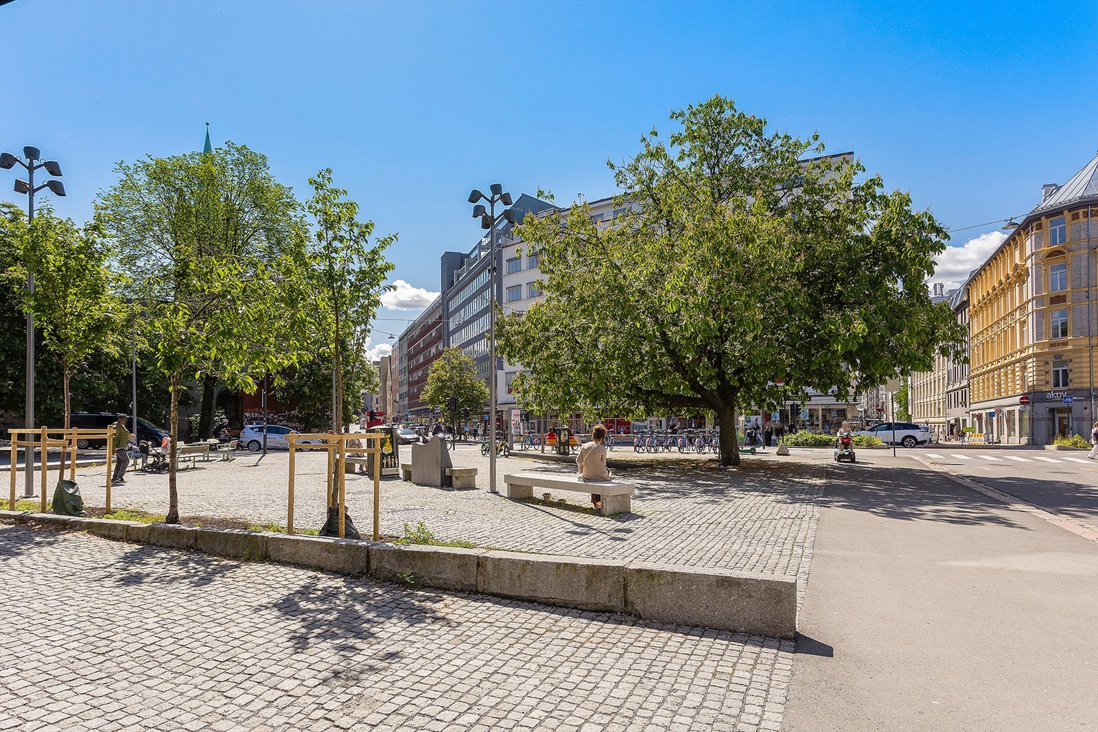 Området har et bredt utvalg av trendy spisesteder og kafeer - blant annet Pillefyken, ZZ Pizza, Madlove, Ille Brød Galleribilde