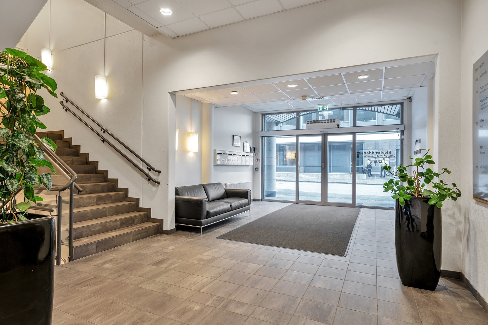 Kontakt Mats Edwin Bachmann på tlf. 412 20 057 for avtale om visning Galleribilde