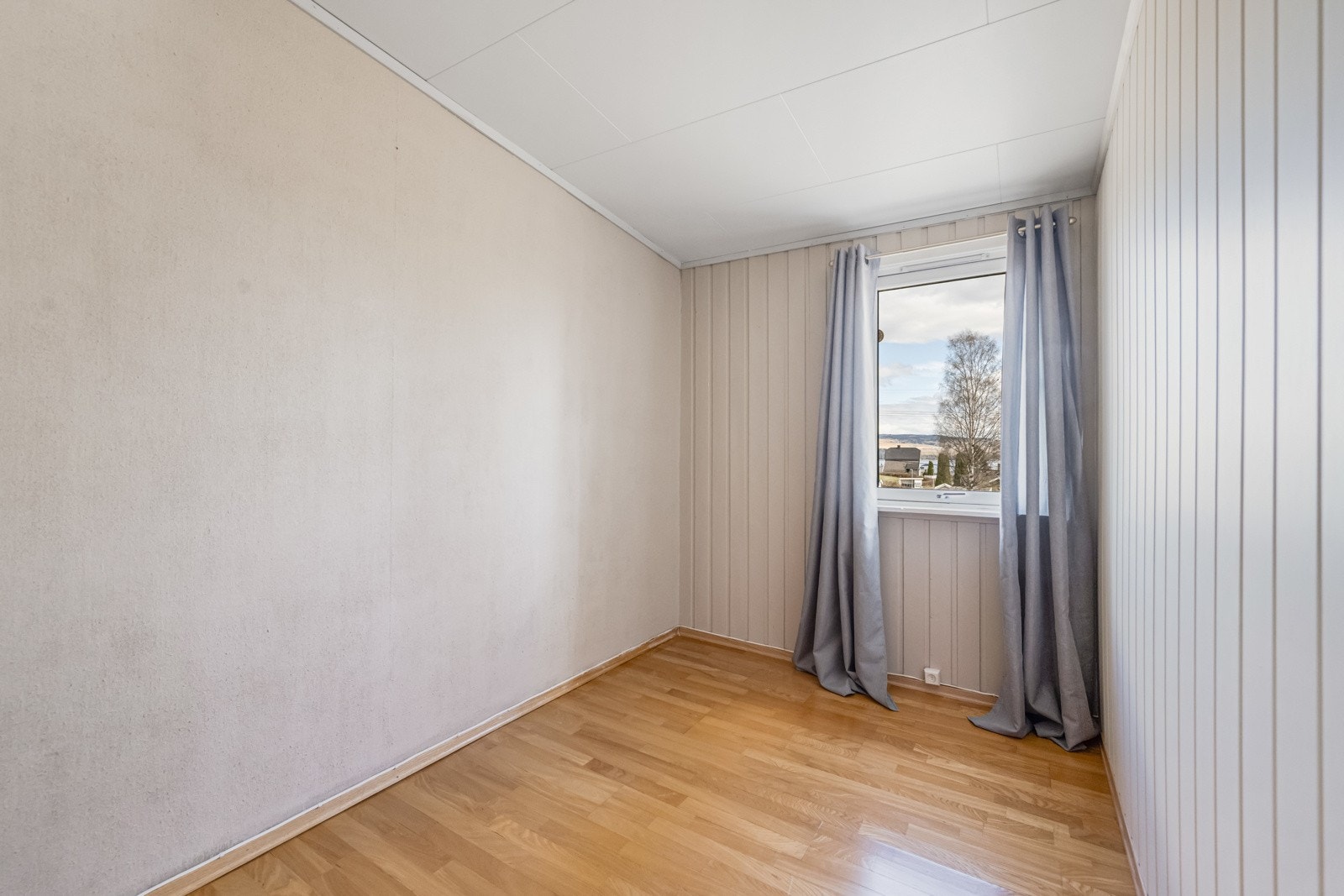 Lettvegg i 2.etg gir muligheter for å tilpasse etter behov og livssituasjon. Galleribilde