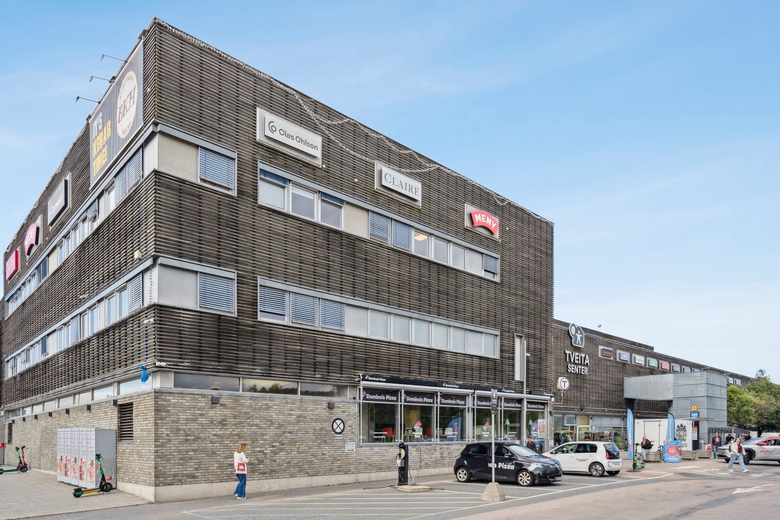 Boligen har en ideell beliggenhet i forhold til Tveita senteret - kun ca. 12 minutter gangavstand unna! Galleribilde