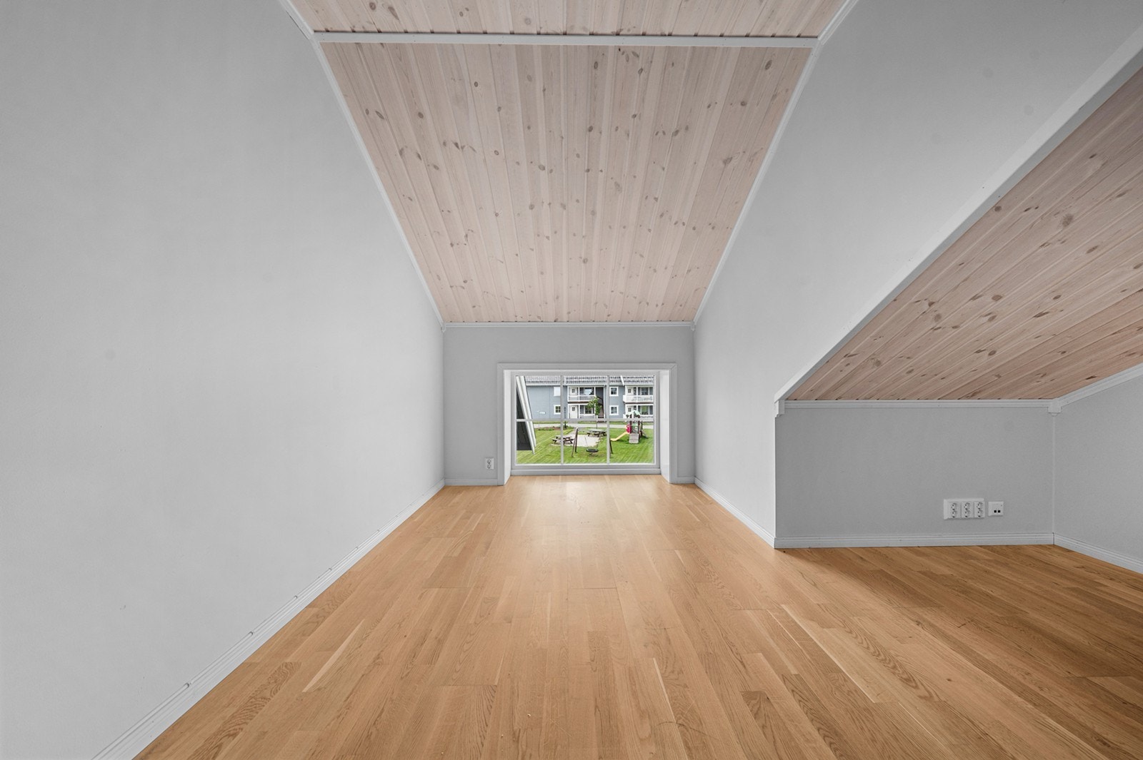 Kjellerstuen gir familien ekstra fleksibilitet og privatliv Galleribilde