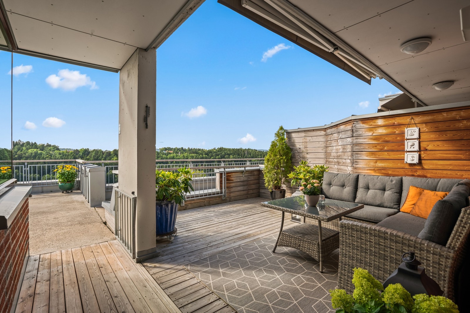 Her ligger alt til rette for å samle både venner og familie til sosiale sammenkomster. Galleribilde