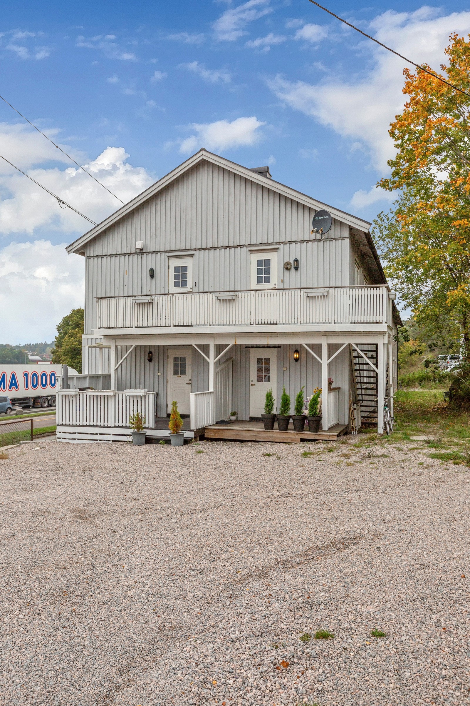 Parkering på gårdsplassen Galleribilde