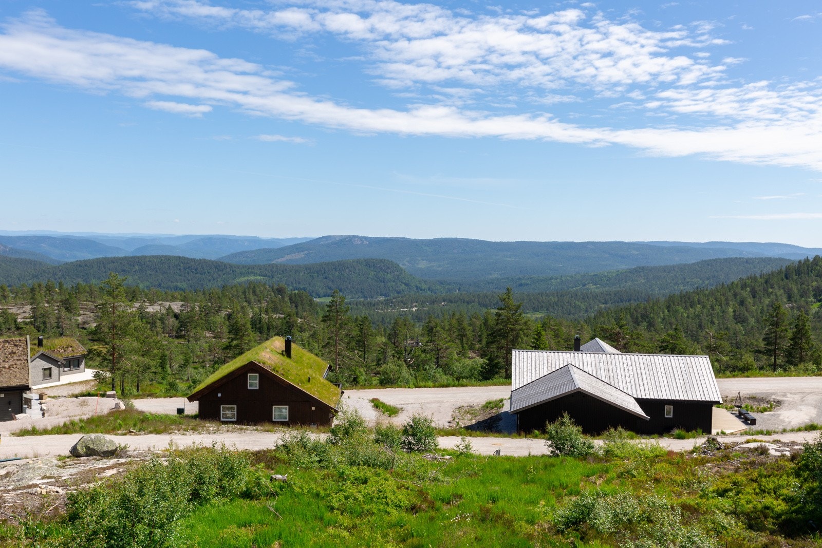 Gautefallheia er kjent for sitt flotte kulturlandskap med bosetting på Fiskevannssetrane så langt tilbake som til 1300 -tallet. Her er det fine fjellområder med ren og klar luft. Galleribilde