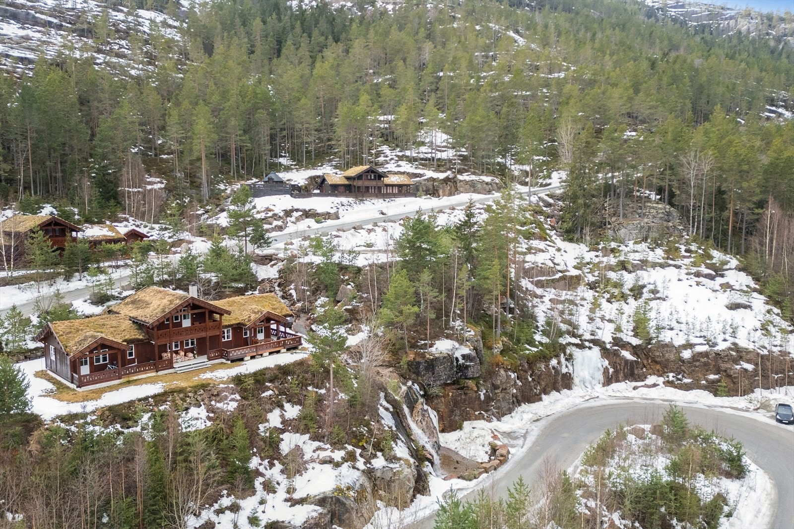 Legg merke til hytta Ruslesvingen. Da er du nesten ved denne byggeklare tomten. Galleribilde