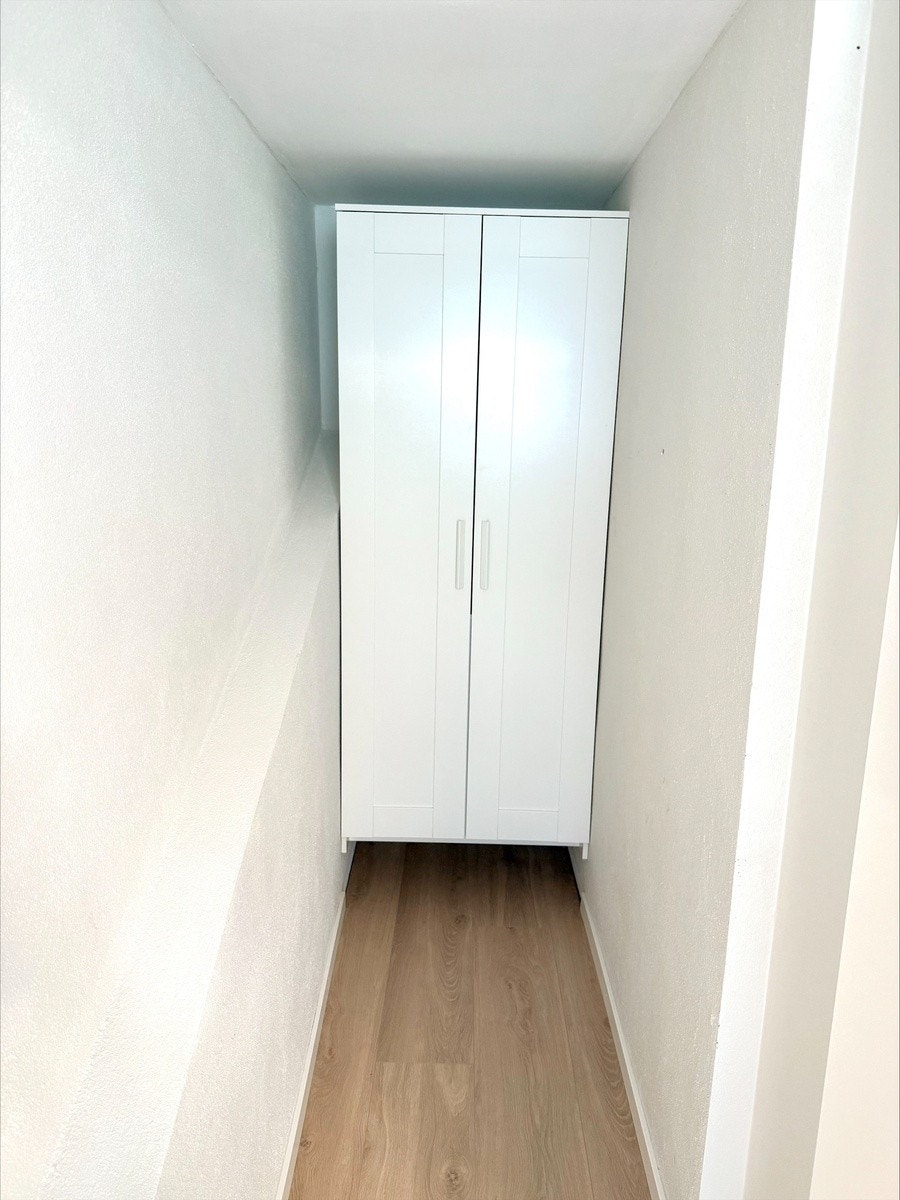 Garderobeskap på soverom 3 Galleribilde