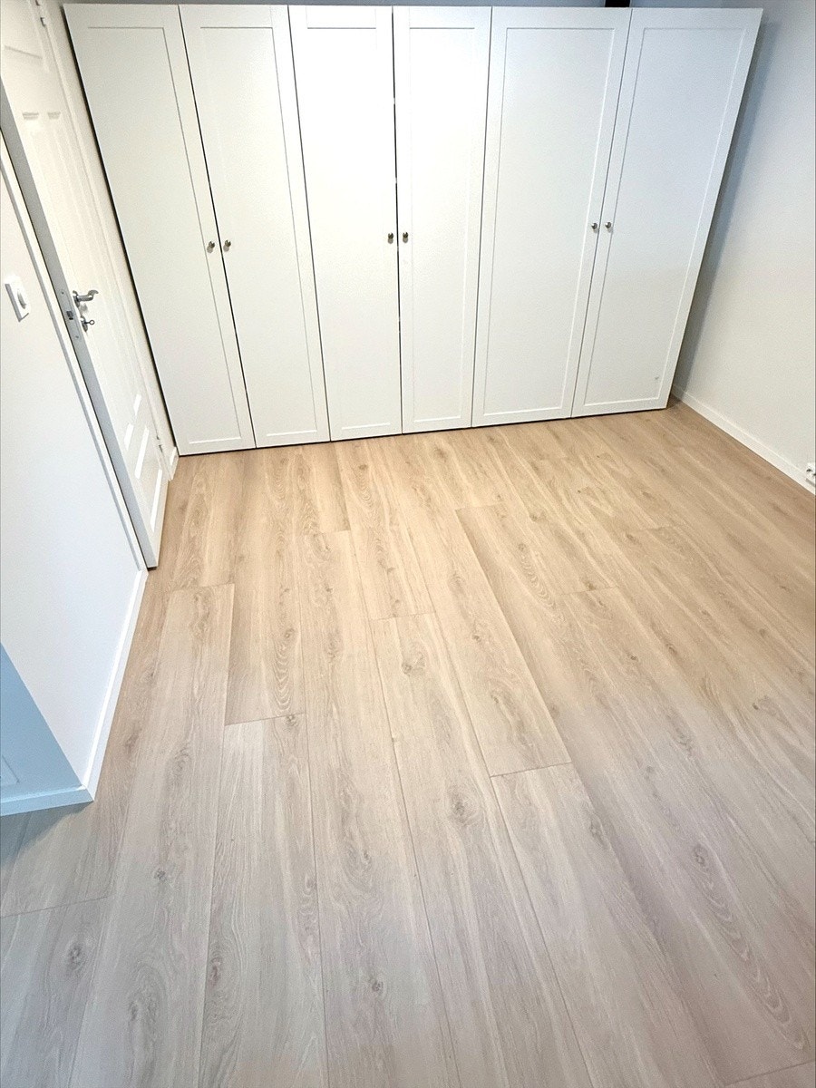 Rikelig med garderobe på soverom 2 Galleribilde