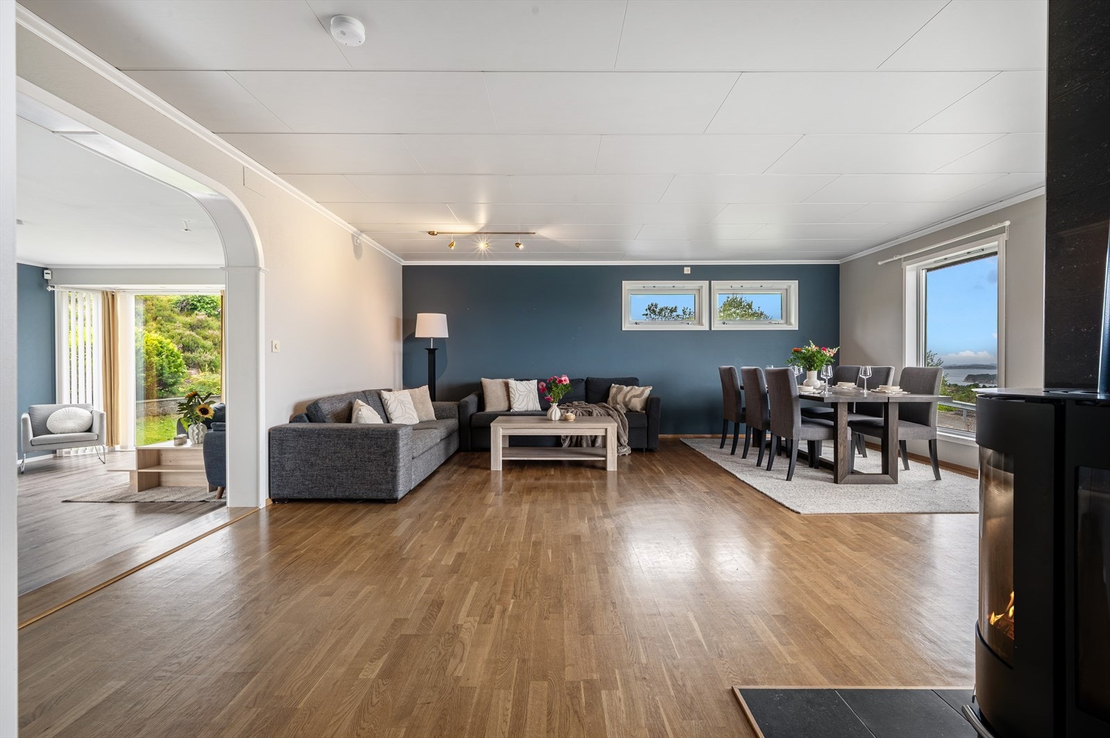 - Boligen har et BRA-i på 194m² fordelt over 2 plan - Galleribilde