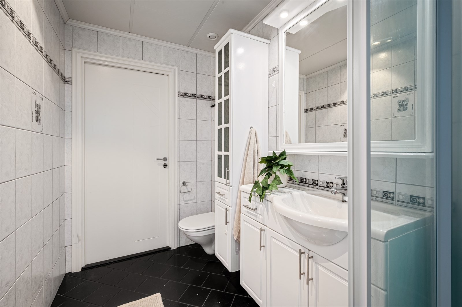 - Badet måler 4,5m² - Galleribilde