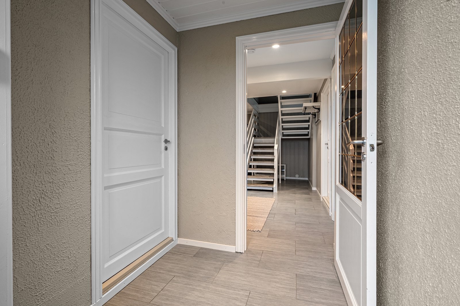 - Lys og innbydende inngangsparti - Galleribilde