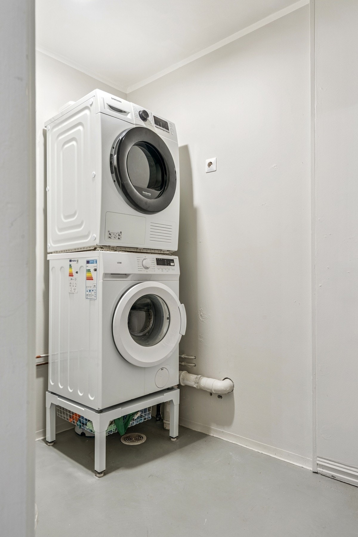 Vaskerommet er separat fra badet. Galleribilde