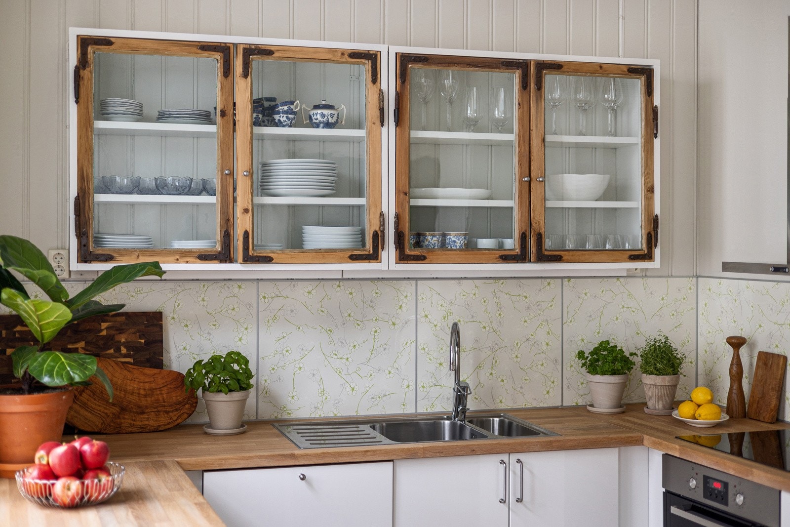 Legg merke til det flotte overskapet. Galleribilde