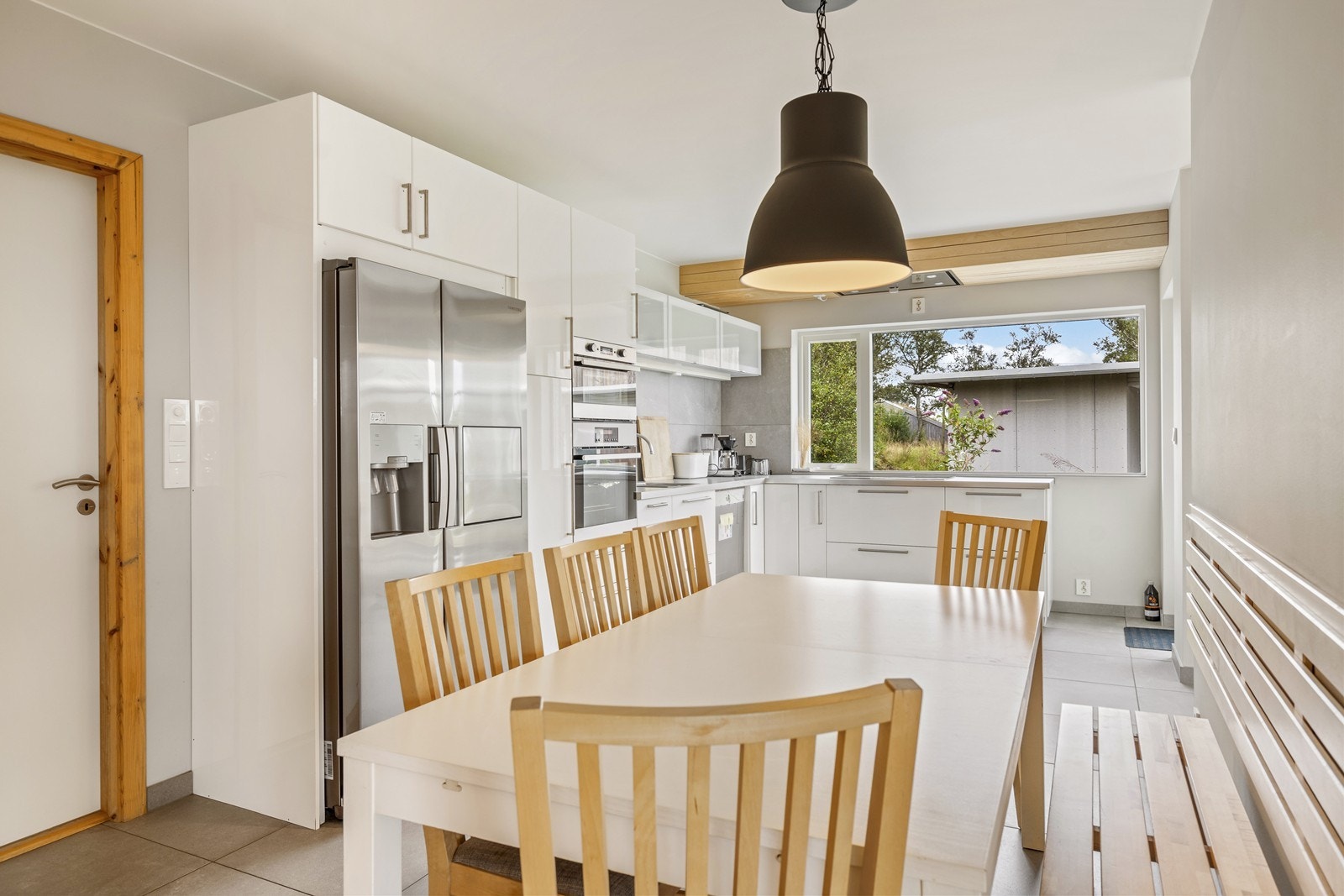 Tenk å nyte trivelige middager med familie eller venner her! Galleribilde