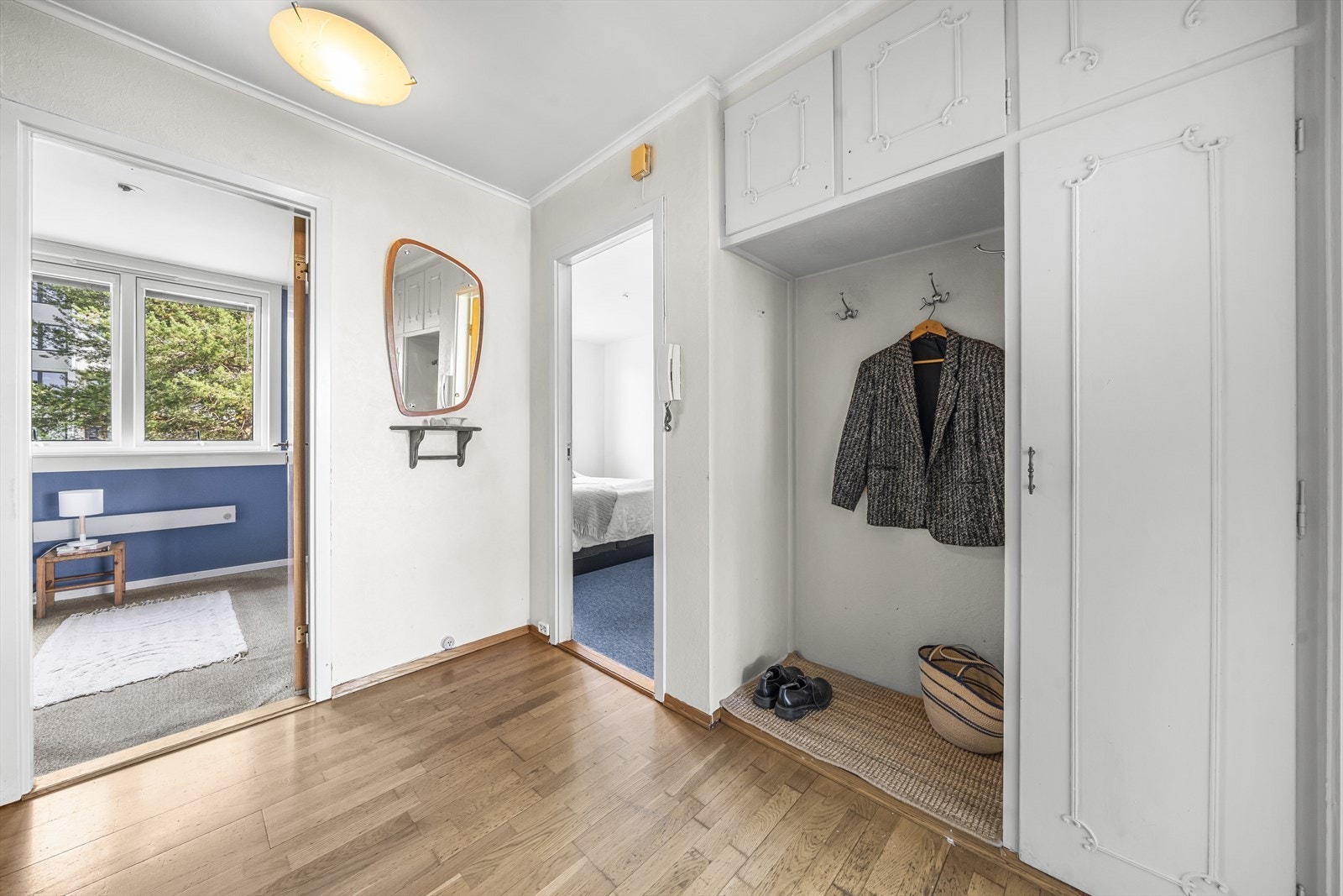 Adkomst til flere av leilighetens rom. Galleribilde