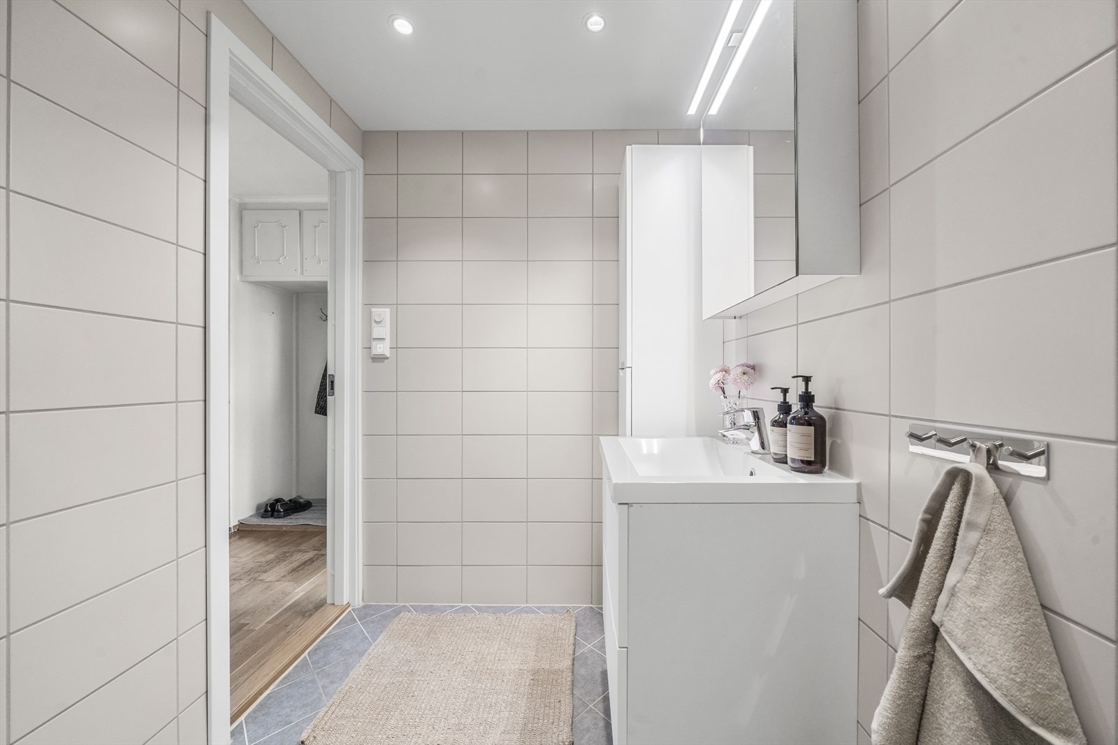 Baderommet ble renovert i 2020 i regi av borettslaget. Galleribilde