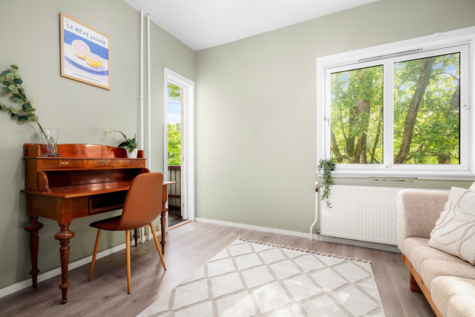 DNB Eiendom v/Martine Skillberg er stolte av å presentere denne sjarmerende 1-roms selveierleiligheten på Torshov, beliggende mot grøntarealer i et stille og fredelig område. Galleribilde