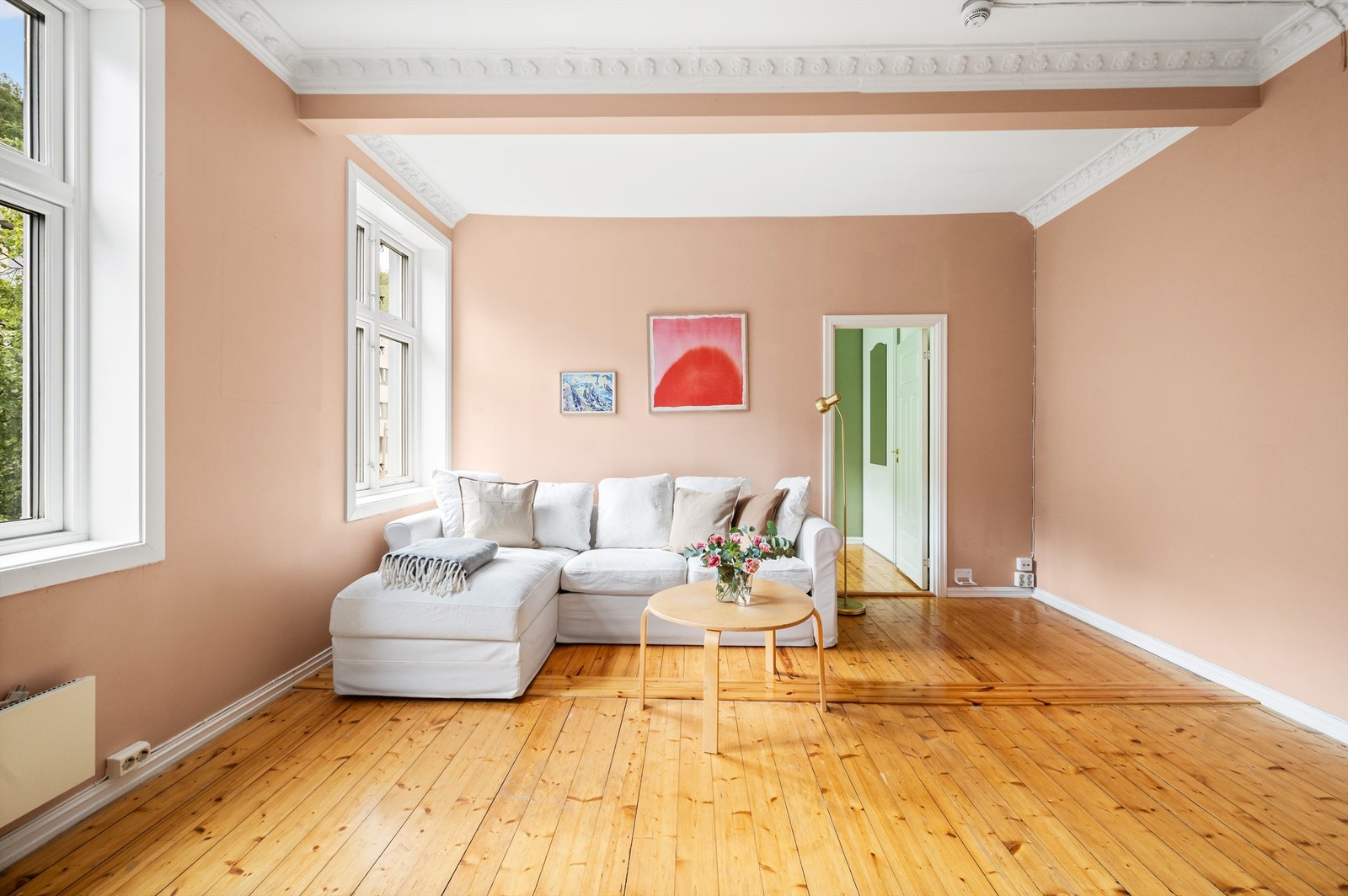 Sentral og attraktiv beliggenhet med gangavstand til sentrum, men samtidig tilbaketrukket i et rolig område av gamlebyen, med Ekebergparken som nabo. Galleribilde